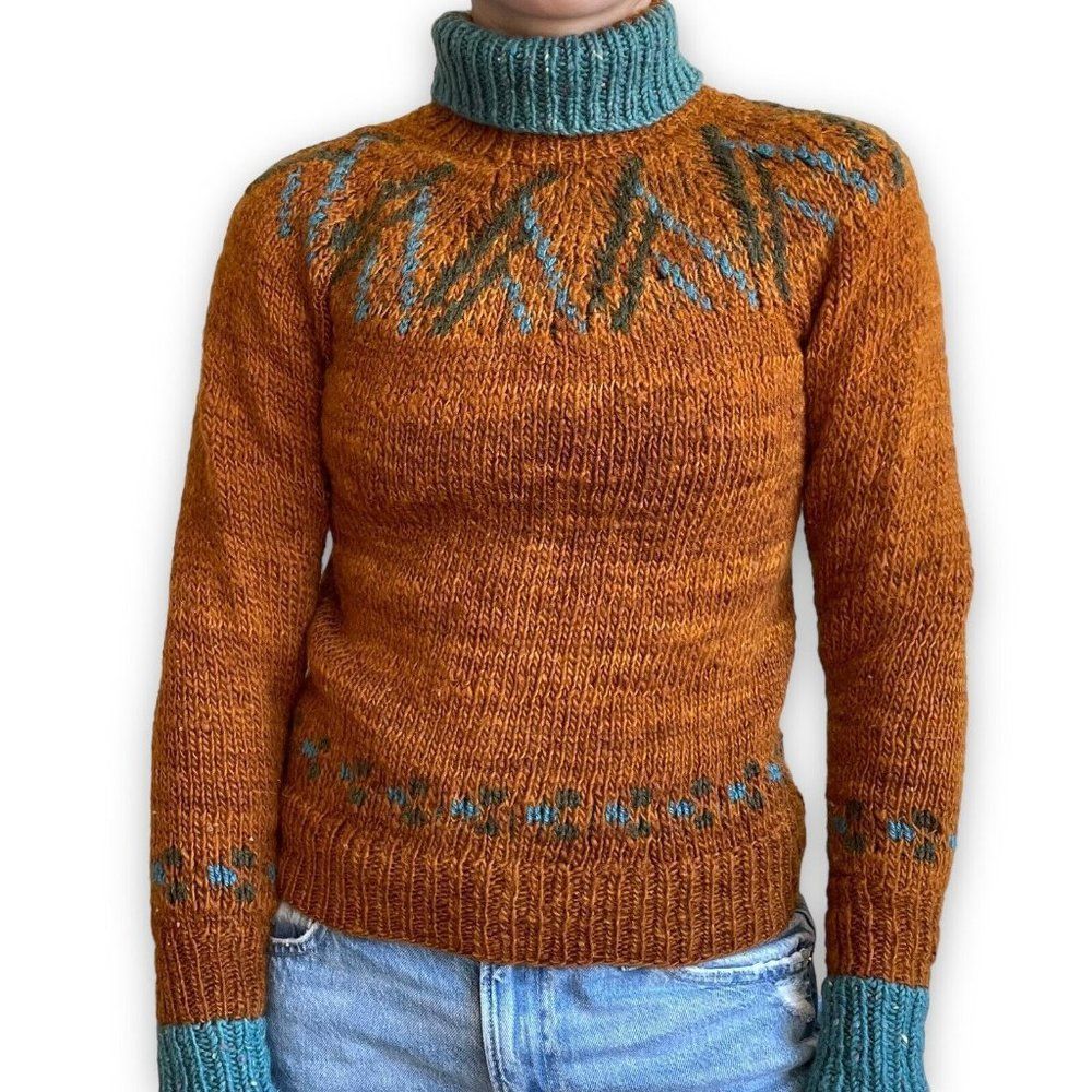 Vintage Womens 1970s Hand Knit Wool Orange Blue Fair Isle Boho Nordic Sweater XS